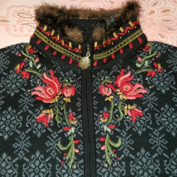 icelandic Design Jackets & Blazers - ICELANDIC DESIGN Wool Embroidered Flowers